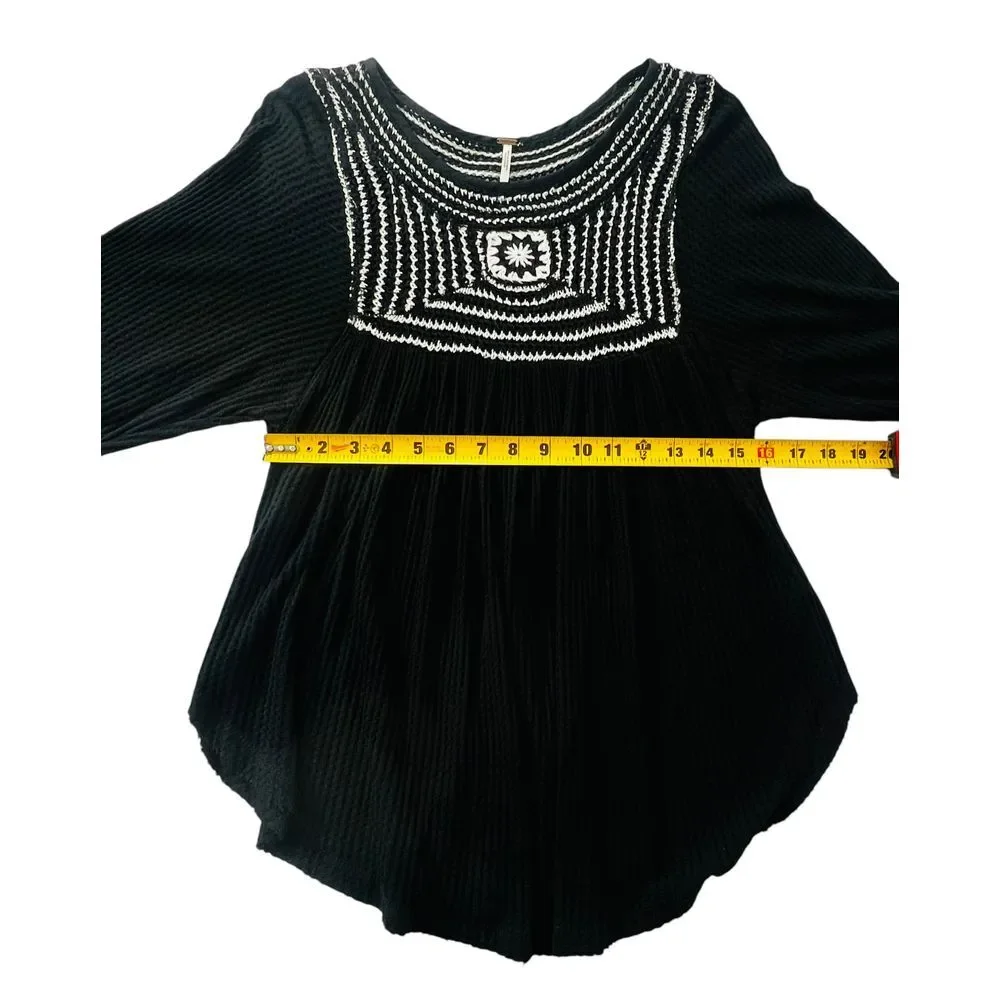 Free People Soulmate Crochet Tunic Top Black Waffle Knit Long‎ Sleeves Size S